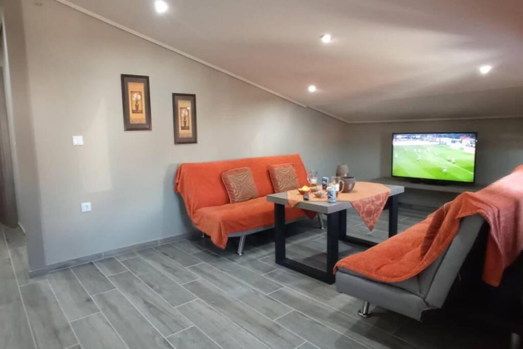 Aretoysa Center Luxury Suites 2 Néa Péramos Εξωτερικό φωτογραφία
